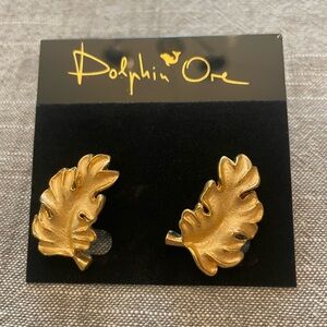 Dolphin Ore Gold Leaf Earrings